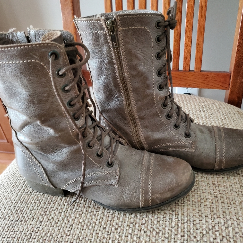 Combat Style Boots - Picture 2 of 5